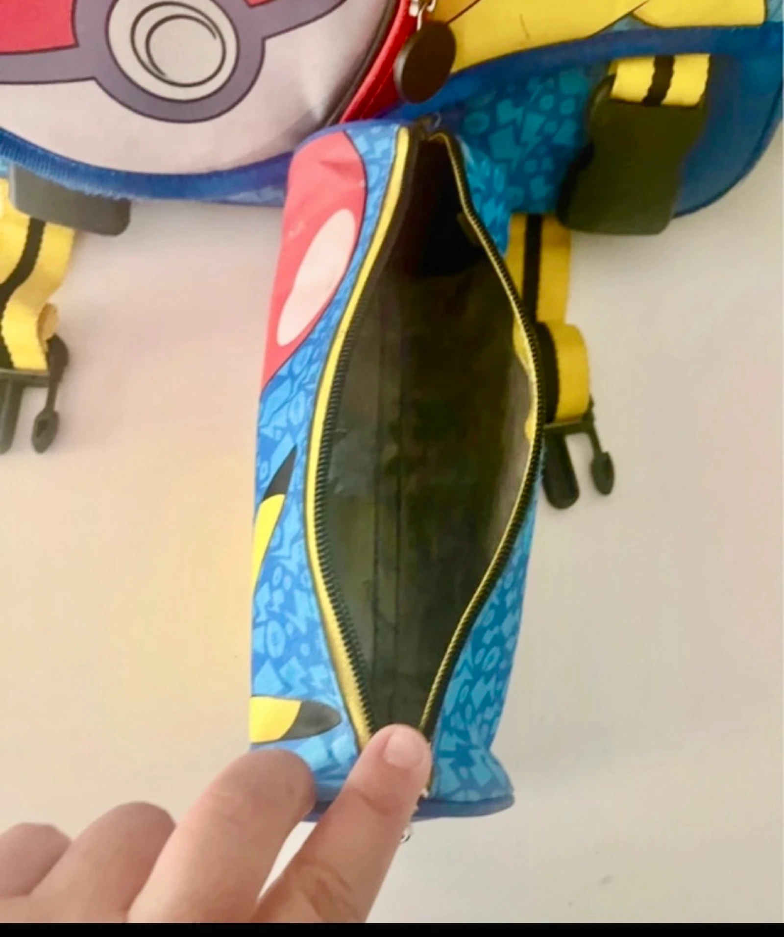 Estuche y bolígrafo Pokémon – photo 8